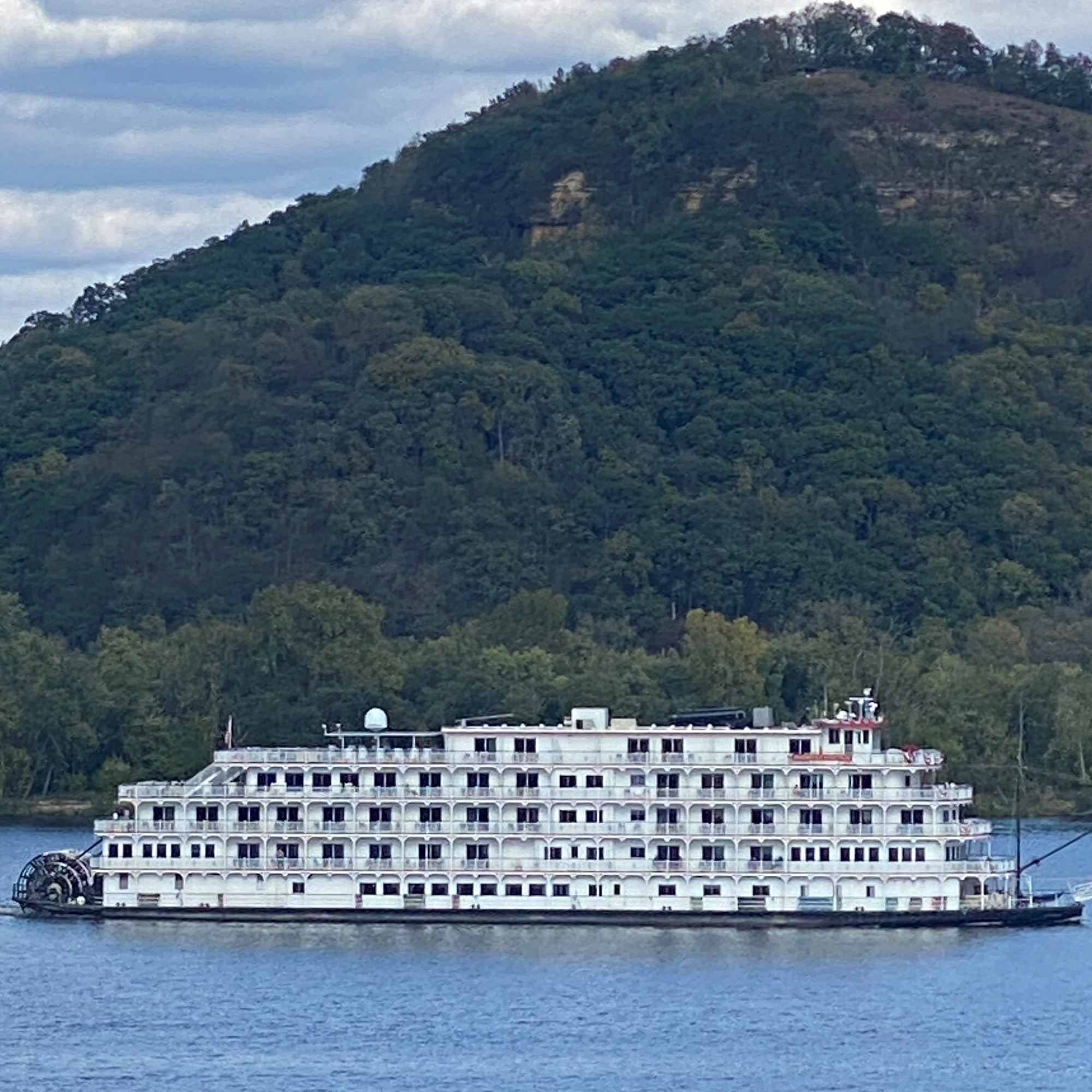 Mississippi River Paddle Wheeler