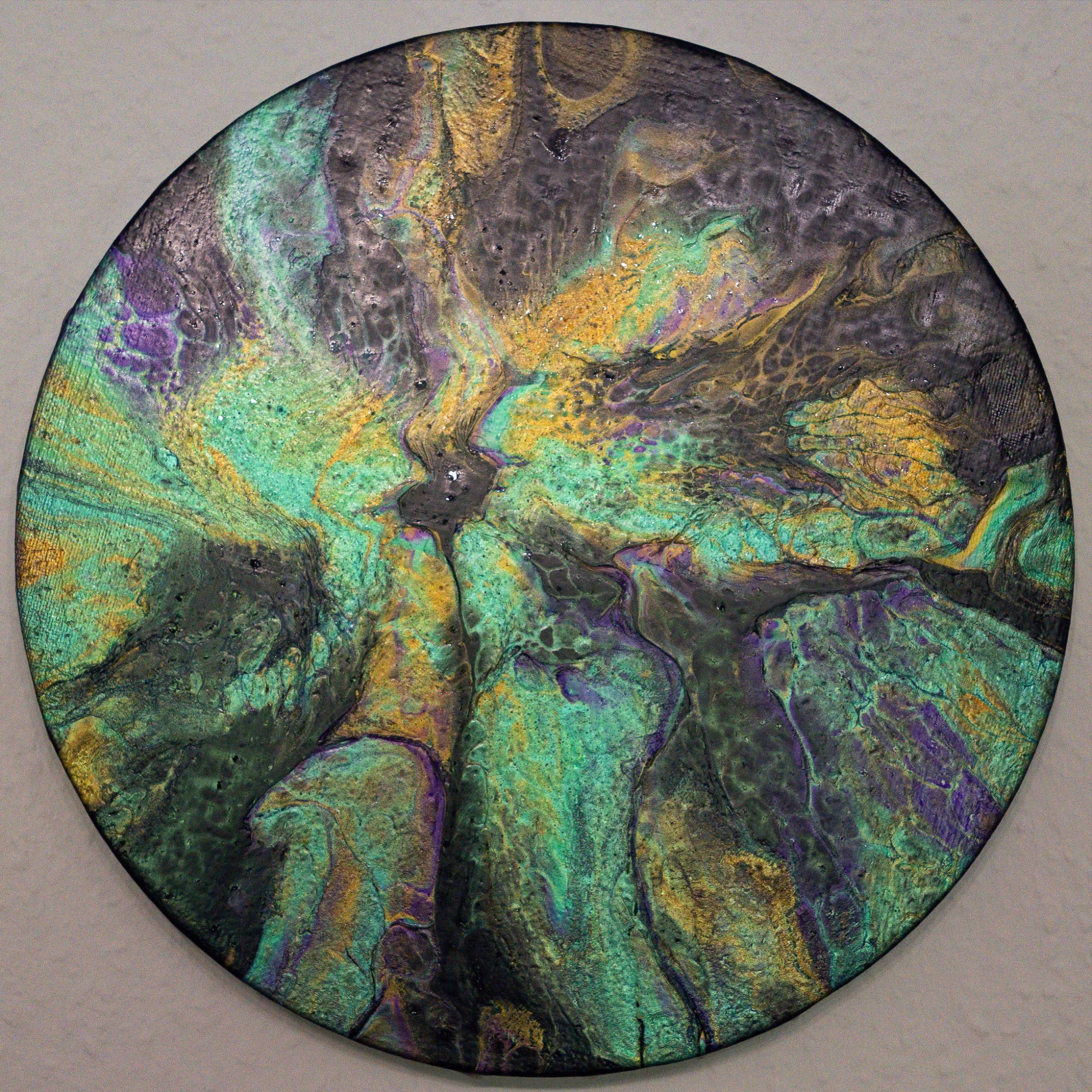 Round Pouring 