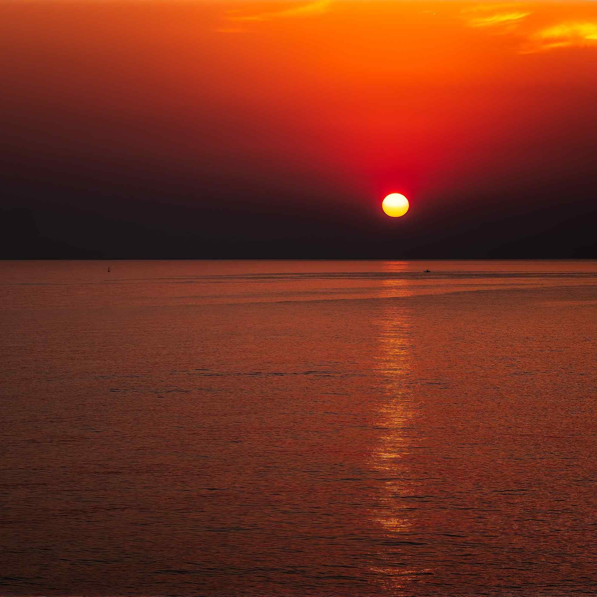 Meditative Sunset on the Sicilian Horizon – A Fine Art Photograph